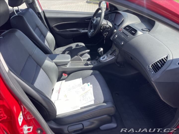 Honda Civic 1,4 i VTEC Automat, Klima 2010