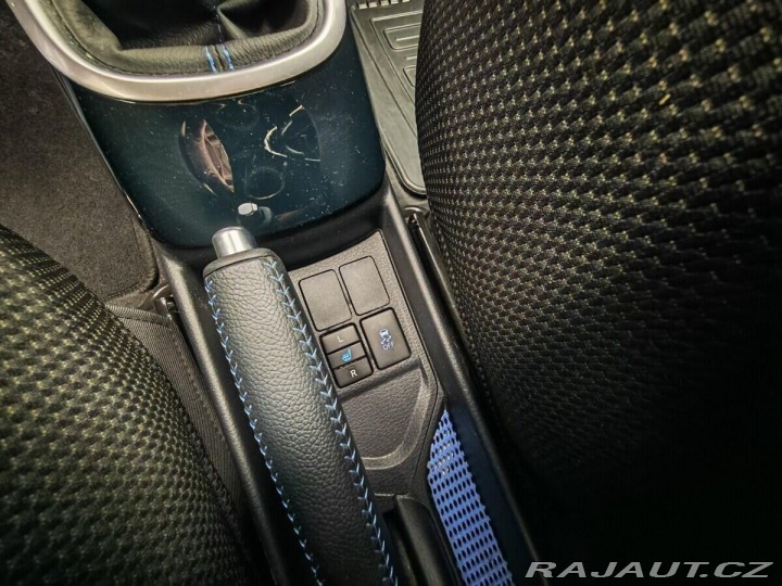 Toyota Yaris 1.5 Benzin, manuál 2018