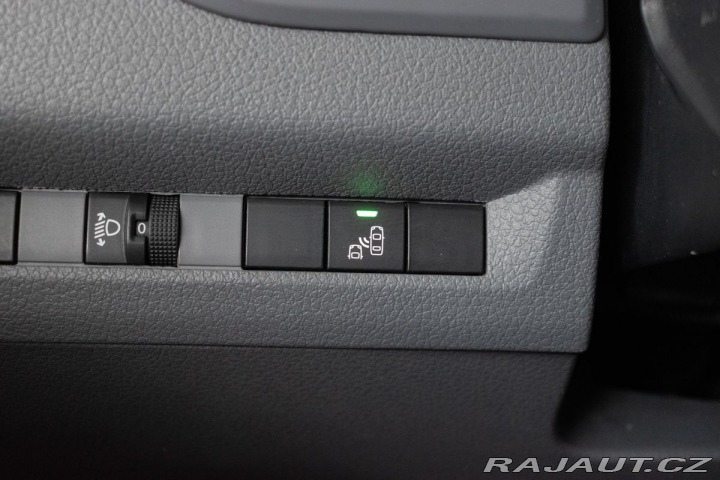 Peugeot Traveller 2.0 HDi REZERVACE 2019