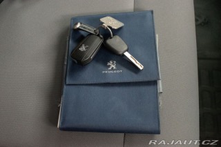 Peugeot Traveller 2.0 HDi 110kW 9.MÍST*DPH* 2019