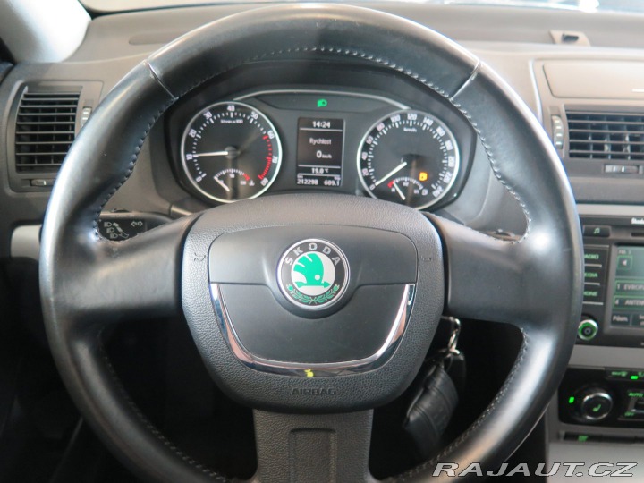 Škoda Octavia 1.8TSI,klima,výhřev,senzo 2009