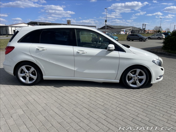 Mercedes-Benz B 1,8 200CDi 100kw Automat, 2012