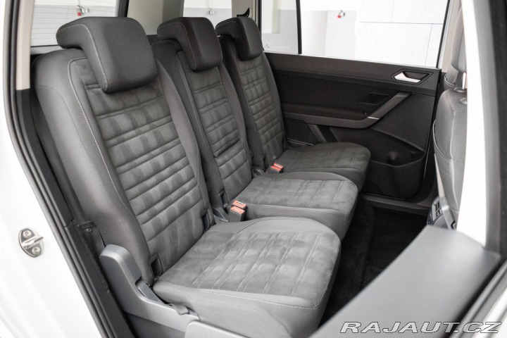 Volkswagen Touran 2.0 TDI 110kW R-LINE*TAŽN 2018