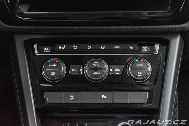 Volkswagen Touran 2.0 TDI 110kW R-LINE*TAŽN 2018