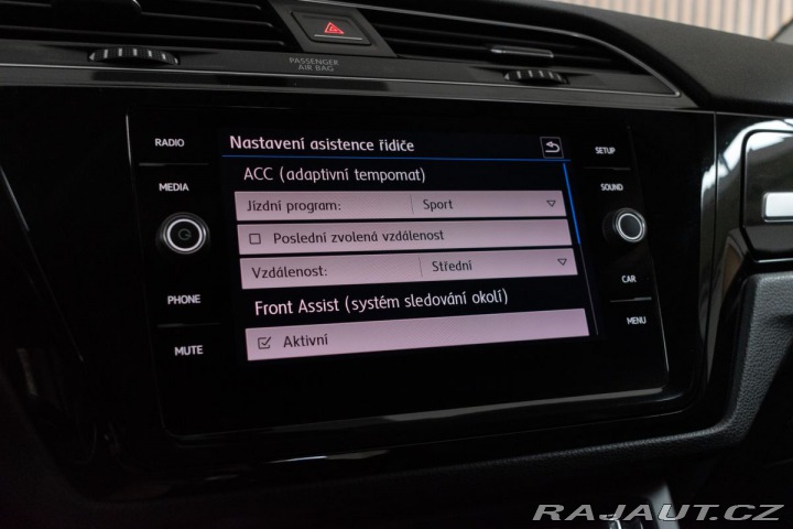 Volkswagen Touran 2.0 TDI 110kW R-LINE*TAŽN 2018