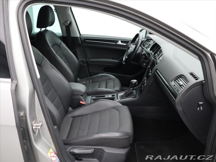 Volkswagen Golf 1,4 TSI 90kW DSG Highline 2014