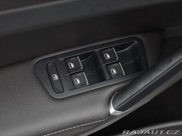 Volkswagen Golf 1,4 TSI 90kW DSG Highline 2014