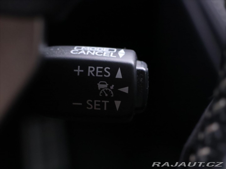 Lexus RC 300h 2,5 133kW F-Sport Na 2017