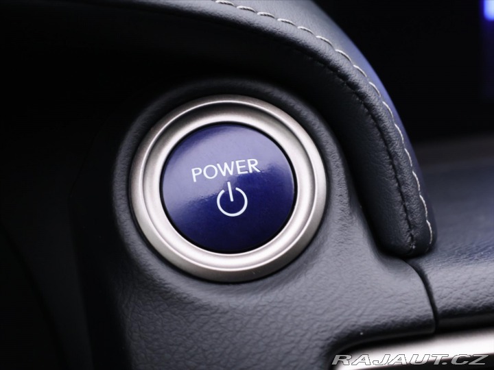 Lexus RC 300h 2,5 133kW F-Sport Na 2017