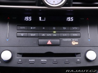 Lexus RC 300h 2,5 133kW F-Sport Na 2017