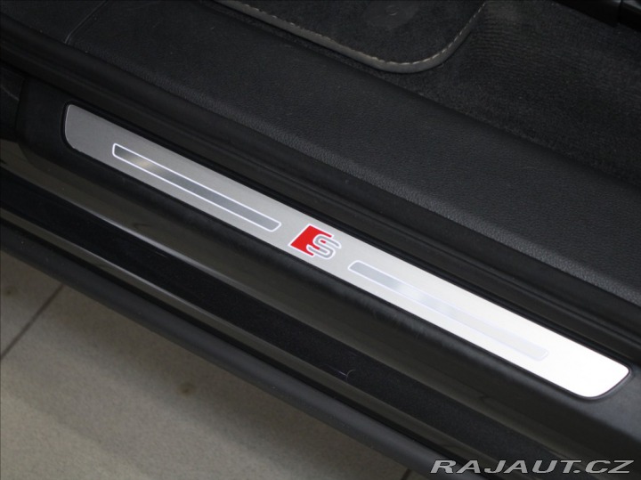 Audi Q7 3,0 50TDi S-Line 63tkm. Č 2023