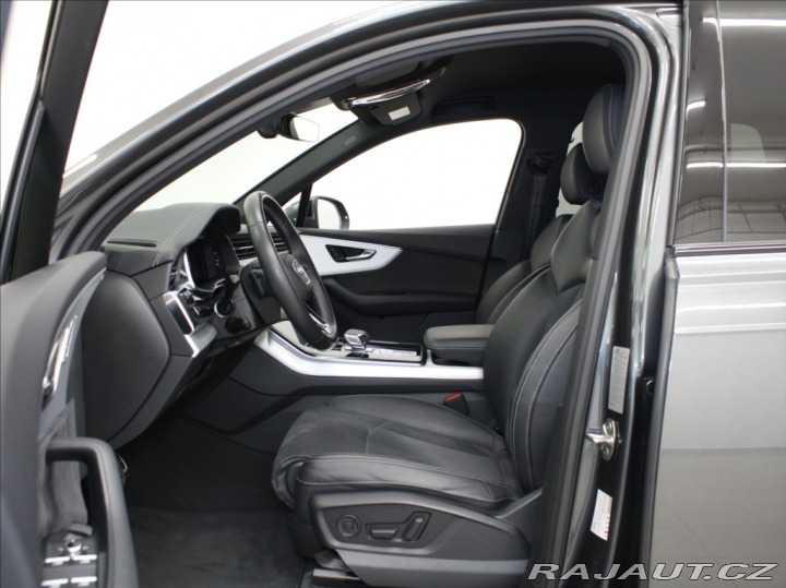 Audi Q7 3,0 50TDi S-Line 63tkm. Č 2023