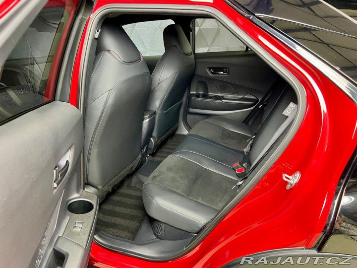 Toyota C-HR 2.0 HYBRID e-CVT GR SPORT 2024