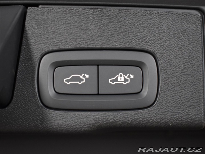 Volvo XC60 2,0 B4 AWD Plus Blis,Bezk 2024