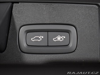 Volvo XC60 2,0 B4 AWD Plus Blis,Bezk 2024