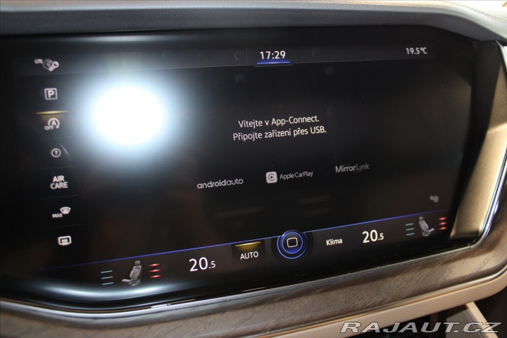 Volkswagen Touareg V6 TDi 210kW ACC/NezTop/T 2019