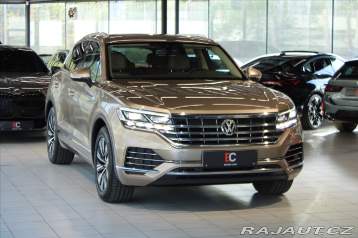 Volkswagen Touareg V6 TDi 210kW ACC/NezTop/T 2019