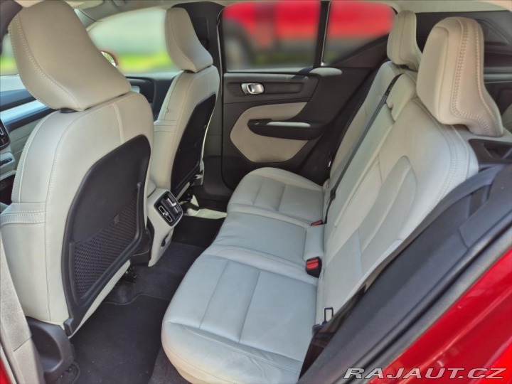 Volvo XC40 2,0 B4 AWD AT 2020