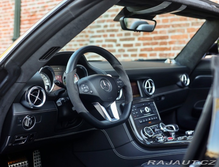 Mercedes-Benz Ostatní modely SLS  AMG Roadster 420KW Roads 2012