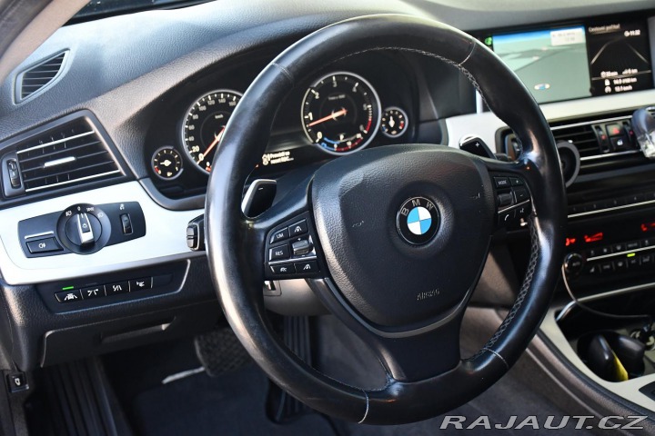 BMW 5 535d xD PANO HK HUD TAŽNÉ 2016
