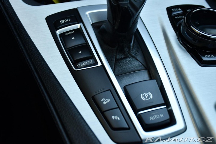 BMW 5 535d xD PANO HK HUD TAŽNÉ 2016