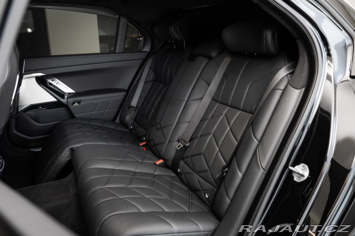 BMW 7 740d xDrive / M sport Pro 2025