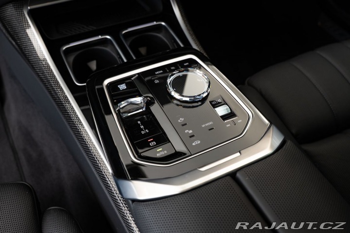 BMW 7 740d xDrive / M sport Pro 2025