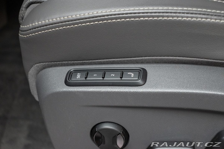 Volkswagen Multivan 1.4 TSI LONG*TAŽNÉ*DPH*ČR 2023