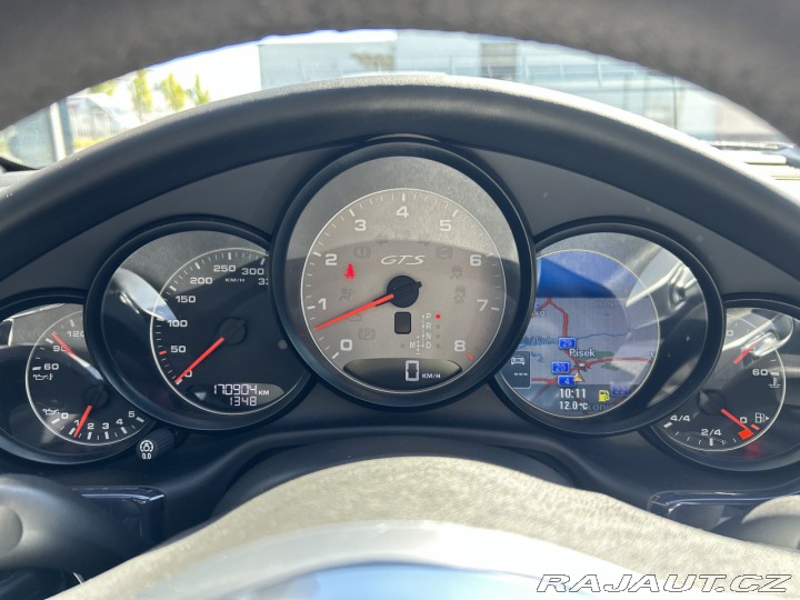 Porsche Panamera GTS 2012