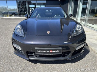 Porsche Panamera GTS 2012