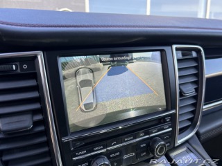 Porsche Panamera GTS 2012