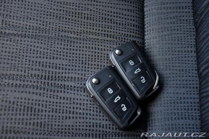 Škoda Octavia 2.0TDi STYLE TAŽNÉ LED ČR 2017