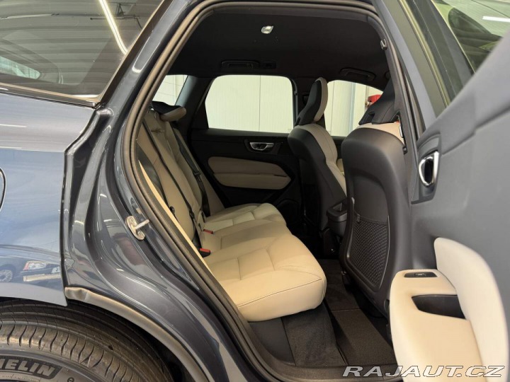 Volvo XC60 B5 2.0L 250+14 HP AT8 FWD 2026