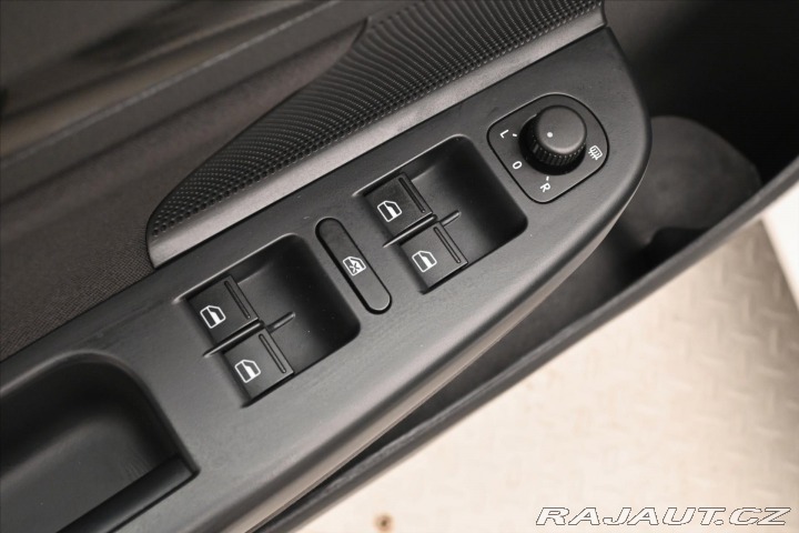 Volkswagen Golf 2,0 TDI 110 kW Trendline 2013