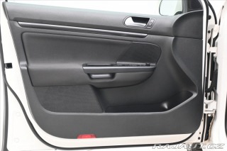 Volkswagen Golf 2,0 TDI 110 kW Trendline 2013