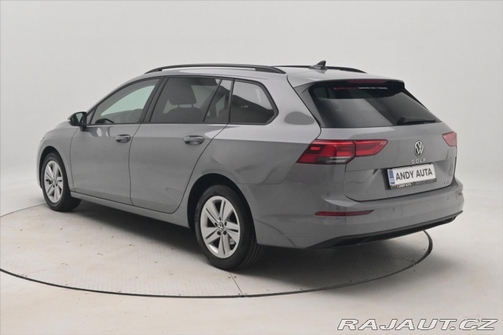 Volkswagen Golf 1,5 eTSI 96kW DSG Life Bu 2023