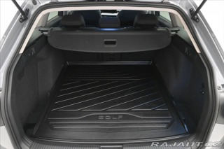 Volkswagen Golf 1,5 eTSI 96kW DSG Life Bu 2023