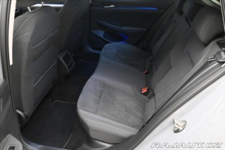 Volkswagen Golf 1,5 eTSI 96kW DSG Life Bu 2023