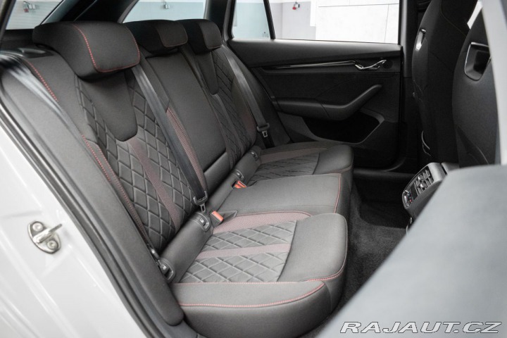 Škoda Octavia RS 2.0TSI REZERVACE 2021
