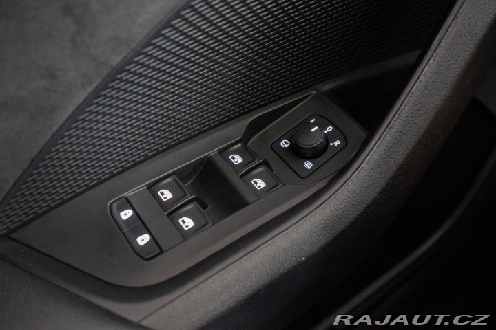 Škoda Octavia RS 2.0TSI REZERVACE 2021