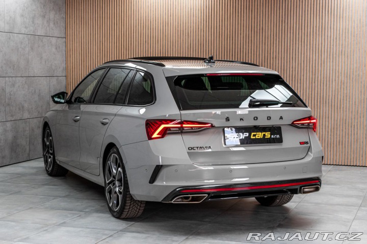 Škoda Octavia RS 2.0TSI REZERVACE 2021