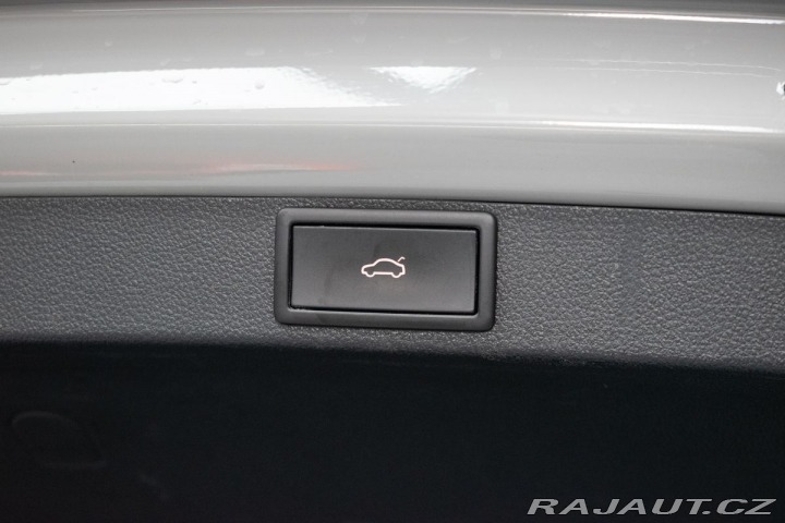 Škoda Octavia RS 2.0TSI REZERVACE 2021