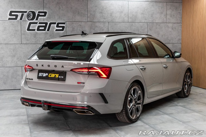Škoda Octavia RS 2.0TSI REZERVACE 2021