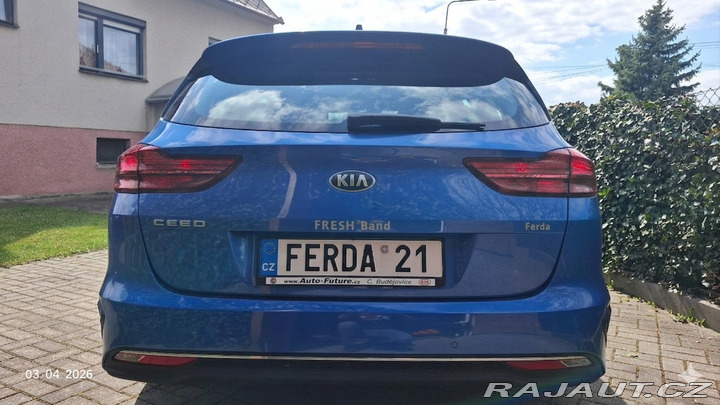 Kia Ceed SPIN 2021