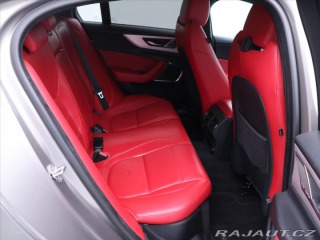 Jaguar XE 2,0 P300 221kW R-Dynamic 2020