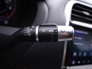 Jaguar XE 2,0 P300 221kW R-Dynamic 2020