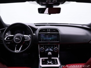 Jaguar XE 2,0 P300 221kW R-Dynamic 2020