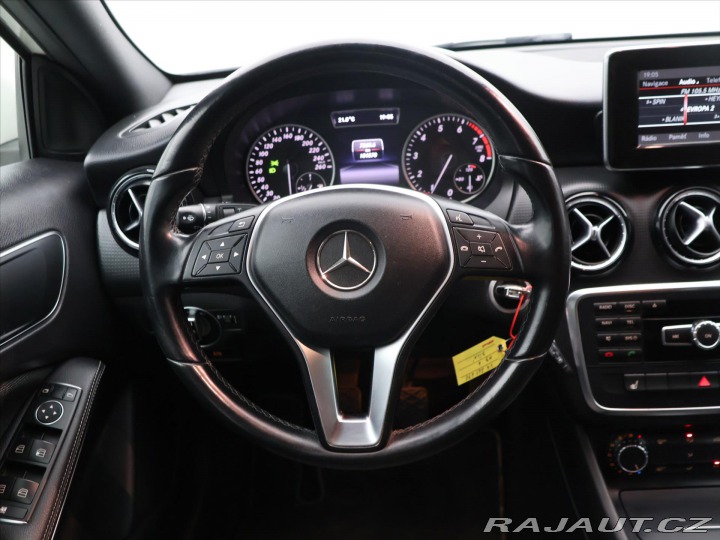 Mercedes-Benz A 1,6 200i 115kW Klima Kůže 2014
