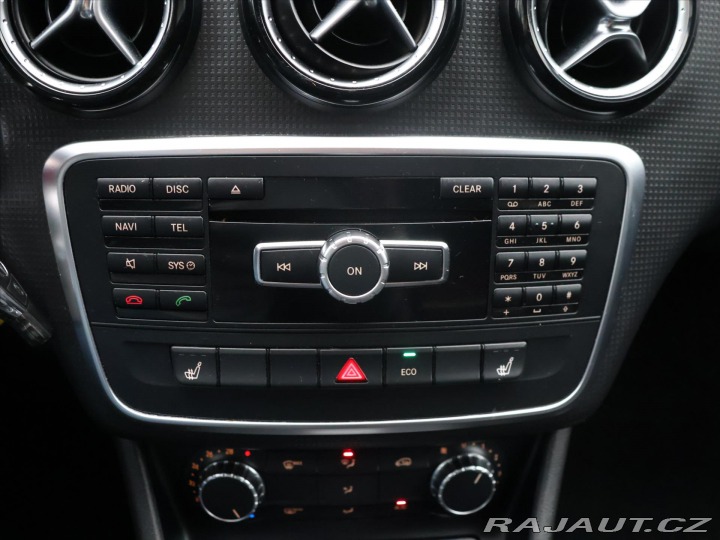 Mercedes-Benz A 1,6 200i 115kW Klima Kůže 2014