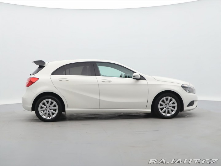 Mercedes-Benz A 1,6 200i 115kW Klima Kůže 2014